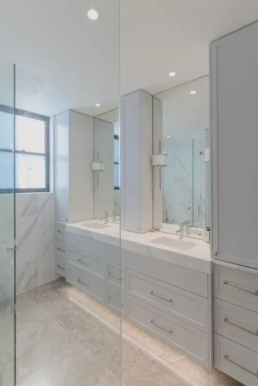Ensuite vanity