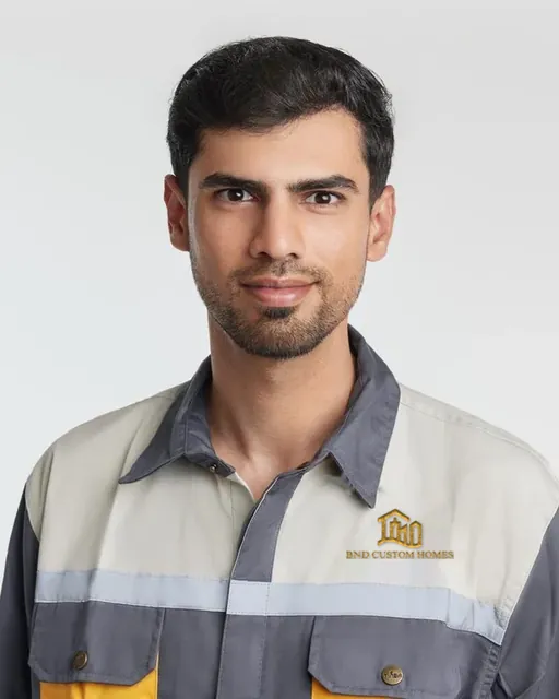 Arslan Azhar, Site Manager